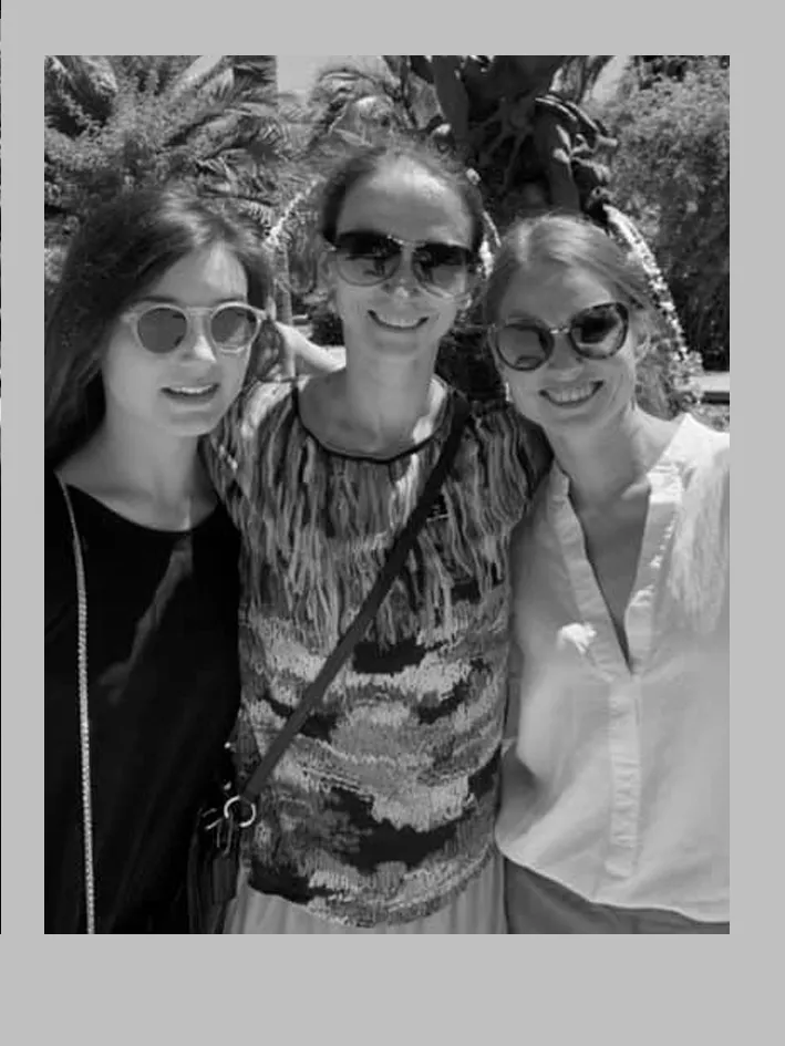 Natalya Mixaylovnaning yalangoch fotosurati